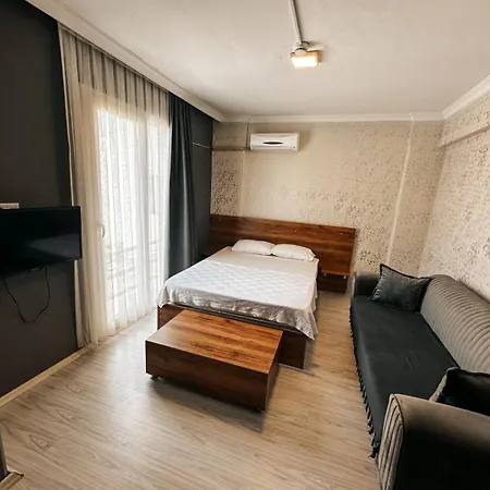 Cigli Vegas 酒店 伊兹密尔